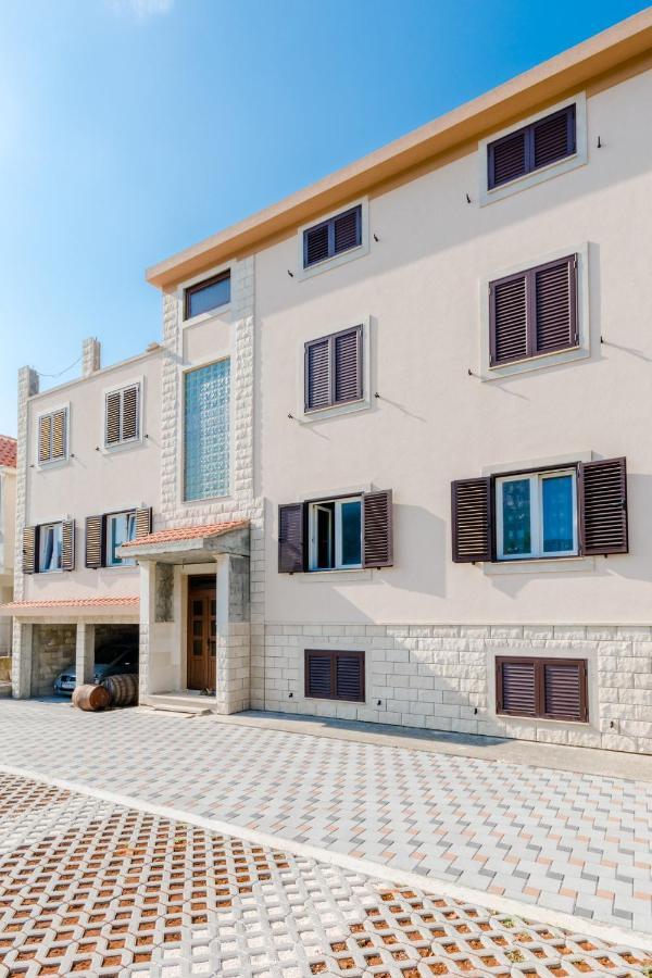 Apartment Karlo Kastela Exterior photo